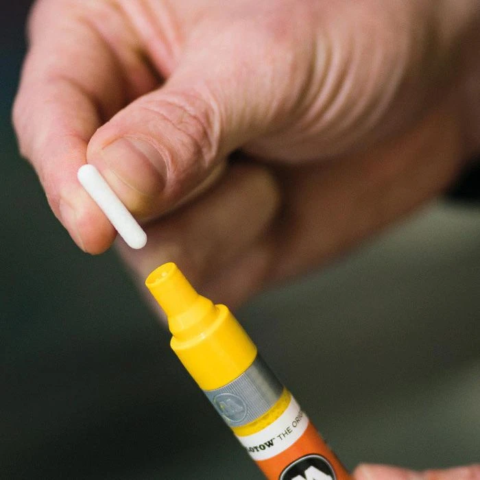 Molotow Acrylmarker One4All Acrylic 127HS, Signalweiß, Strichbreite 2mm 7 Molotow Acrylmarker One4All Acrylic 127HS, Signalweiß, Strichbreite 2mm – Bild 5